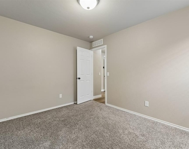 15521 Boulder Drive - Photo Thumbnail 36