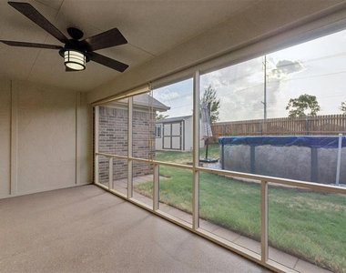 15521 Boulder Drive - Photo Thumbnail 37