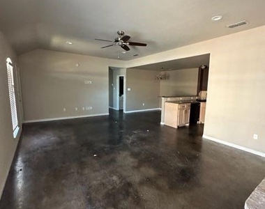 2457 Independence Boulevard - Photo Thumbnail 2