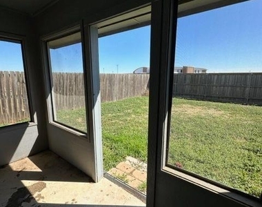 2457 Independence Boulevard - Photo Thumbnail 19