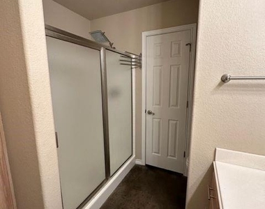 2457 Independence Boulevard - Photo Thumbnail 16
