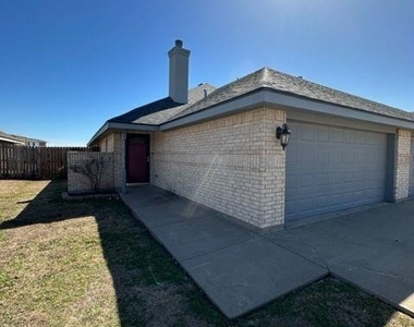 2457 Independence Boulevard - Photo Thumbnail 1