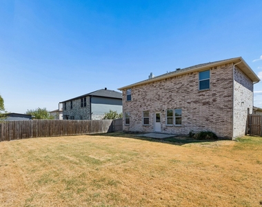 1721 Spyglass Drive - Photo Thumbnail 16
