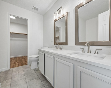 1721 Spyglass Drive - Photo Thumbnail 8