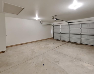 9118 Mclendon Court - Photo Thumbnail 13