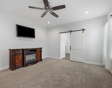 3820 Iron Ore Drive - Photo Thumbnail 18