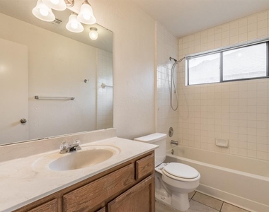 517 Firelane Road - Photo Thumbnail 11