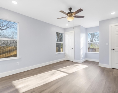 401 Miller Street - Photo Thumbnail 8