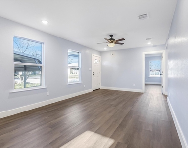 401 Miller Street - Photo Thumbnail 5