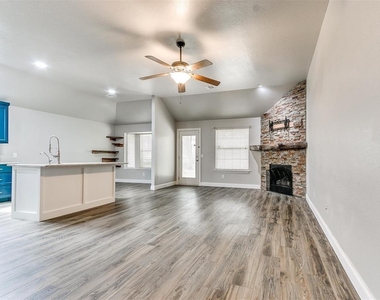 713 Night Hawk Drive - Photo Thumbnail 2