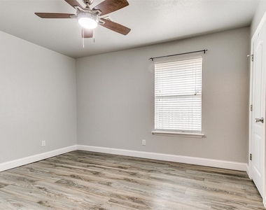713 Night Hawk Drive - Photo Thumbnail 14