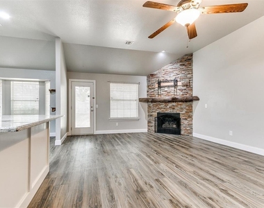 713 Night Hawk Drive - Photo Thumbnail 9