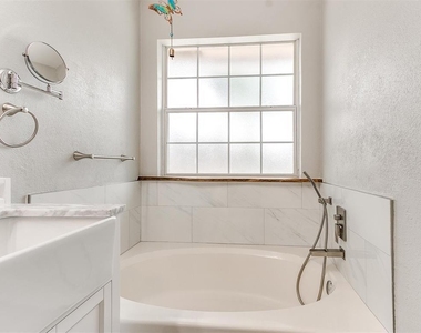 713 Night Hawk Drive - Photo Thumbnail 19
