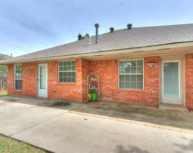 713 Night Hawk Drive - Photo Thumbnail 22