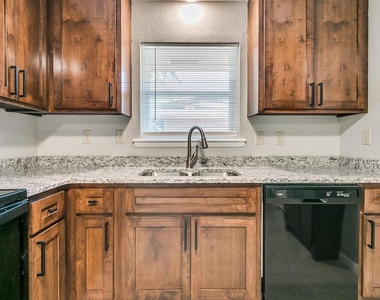 1620 Chautauqua Avenue - Photo Thumbnail 9