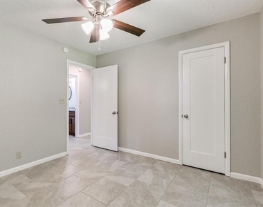 1620 Chautauqua Avenue - Photo Thumbnail 10