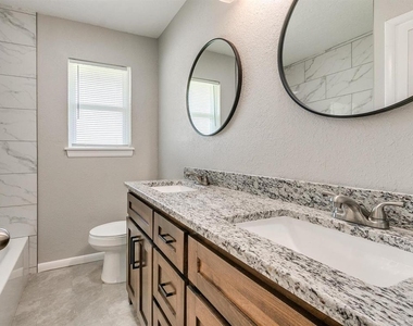1620 Chautauqua Avenue - Photo Thumbnail 12