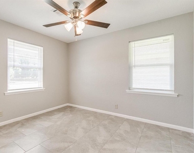 1620 Chautauqua Avenue - Photo Thumbnail 16