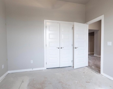 9001 Stark Street - Photo Thumbnail 15