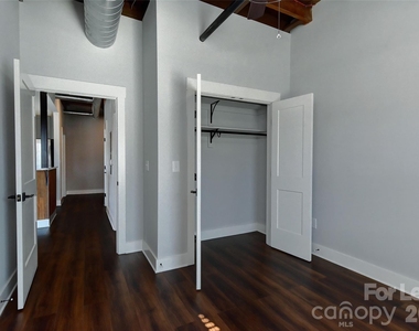 115 Main Street S - Photo Thumbnail 10