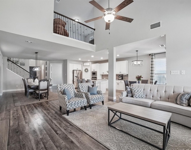1306 Torrington Lane - Photo Thumbnail 7
