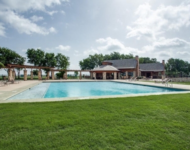 1306 Torrington Lane - Photo Thumbnail 33