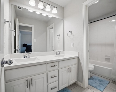 1306 Torrington Lane - Photo Thumbnail 23