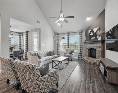 1306 Torrington Lane - Photo Thumbnail 4