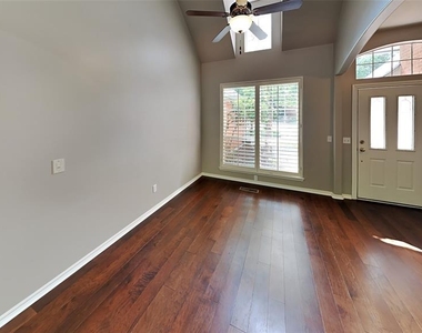 741 Fox Bend Trail - Photo Thumbnail 2