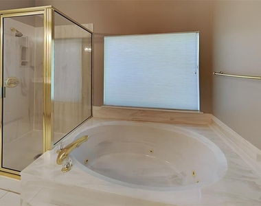 741 Fox Bend Trail - Photo Thumbnail 12