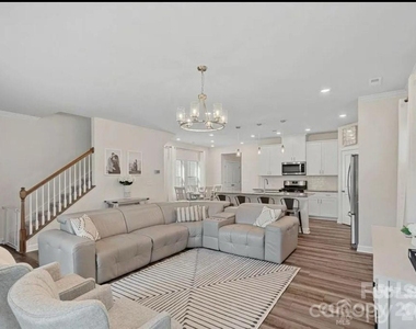 11943 Old Statesville Road - Photo Thumbnail 10