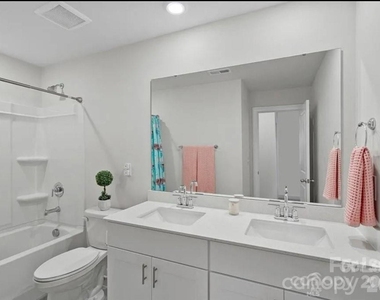 11943 Old Statesville Road - Photo Thumbnail 12