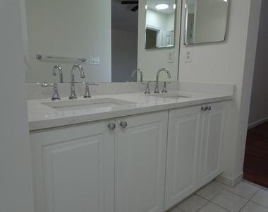 8002 Big Pine Way - Photo Thumbnail 24