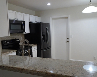 8002 Big Pine Way - Photo Thumbnail 9