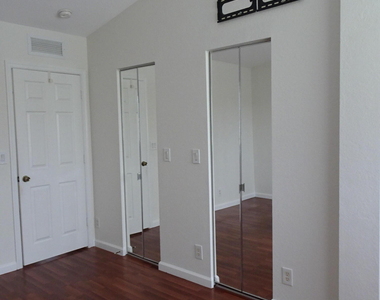 8002 Big Pine Way - Photo Thumbnail 21