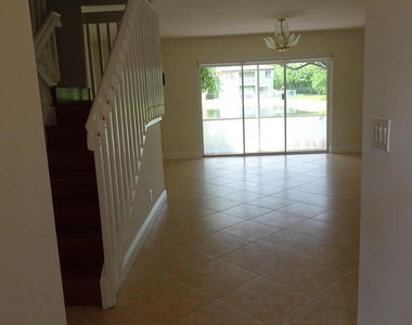 8002 Big Pine Way - Photo Thumbnail 3