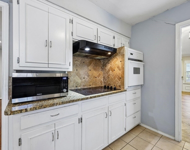 13639 Willow Bend Road - Photo Thumbnail 10