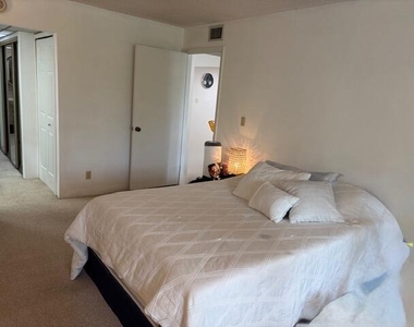 16300 Golf Club Road - Photo Thumbnail 19
