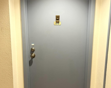16300 Golf Club Road - Photo Thumbnail 8