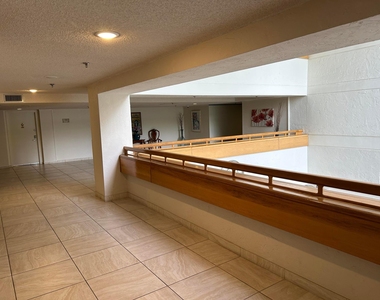 16300 Golf Club Road - Photo Thumbnail 4
