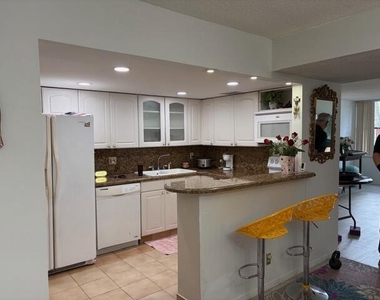 16300 Golf Club Road - Photo Thumbnail 13