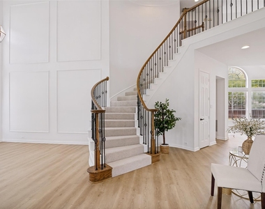 4505 Winter Park Drive - Photo Thumbnail 7