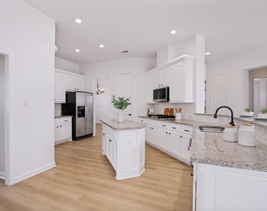 4505 Winter Park Drive - Photo Thumbnail 13