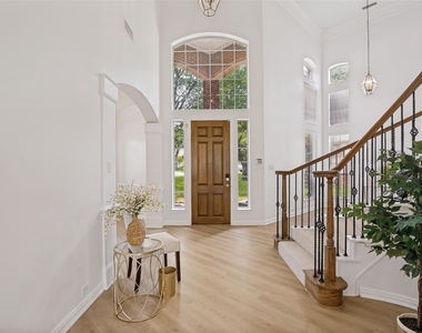 4505 Winter Park Drive - Photo Thumbnail 3
