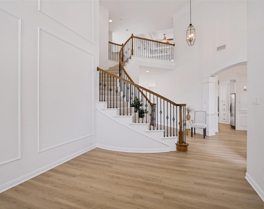4505 Winter Park Drive - Photo Thumbnail 6