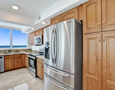 1360 S Ocean Boulevard - Photo Thumbnail 35