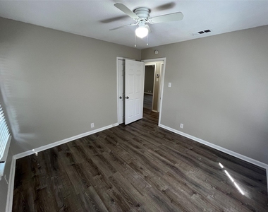 1622 Centerville Road - Photo Thumbnail 17