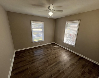 1622 Centerville Road - Photo Thumbnail 14