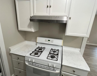 1622 Centerville Road - Photo Thumbnail 9