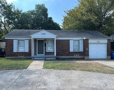 1622 Centerville Road - Photo Thumbnail 1